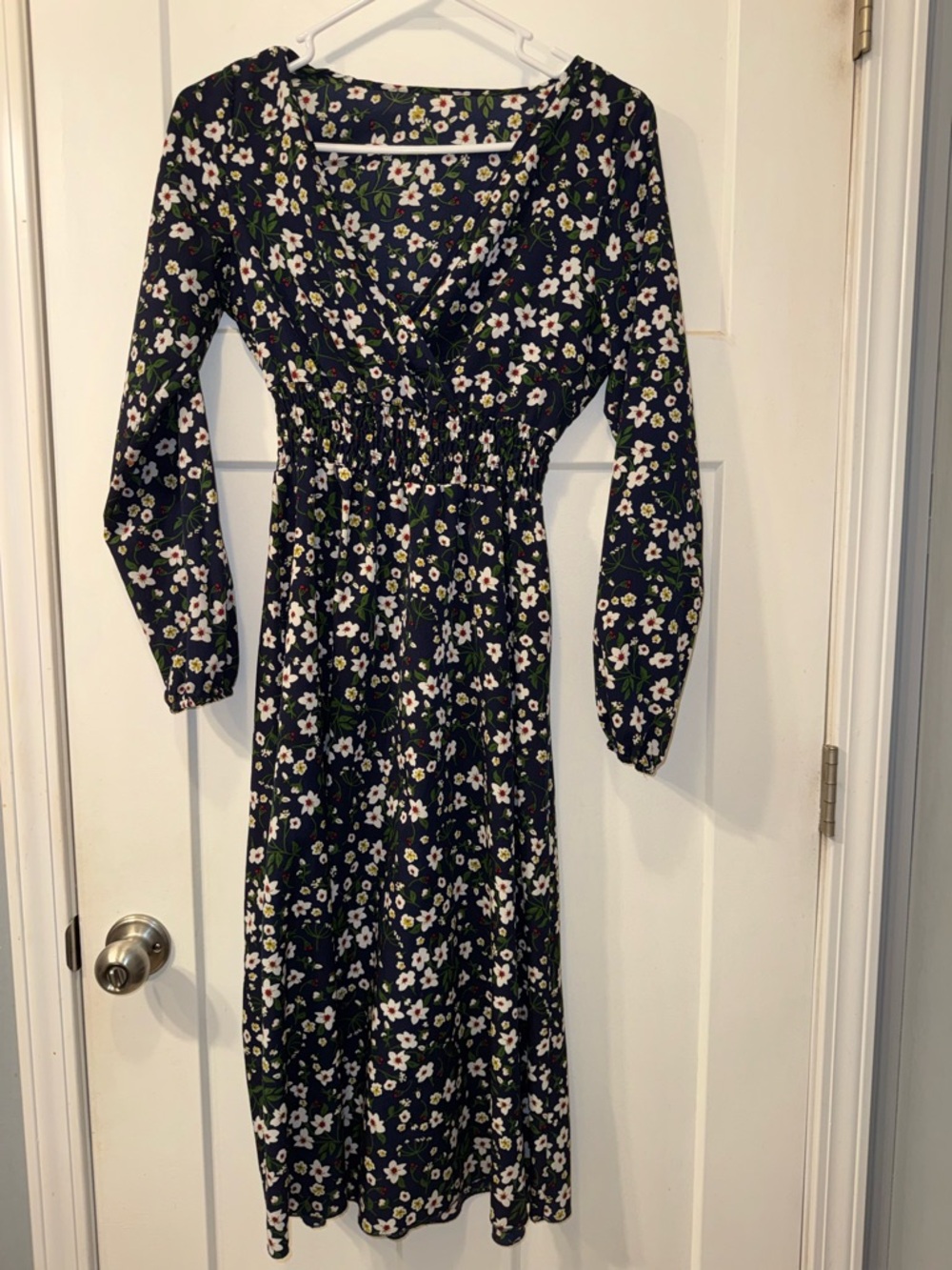 Women’s Navy Floral Long-Sleeve Midi Dress